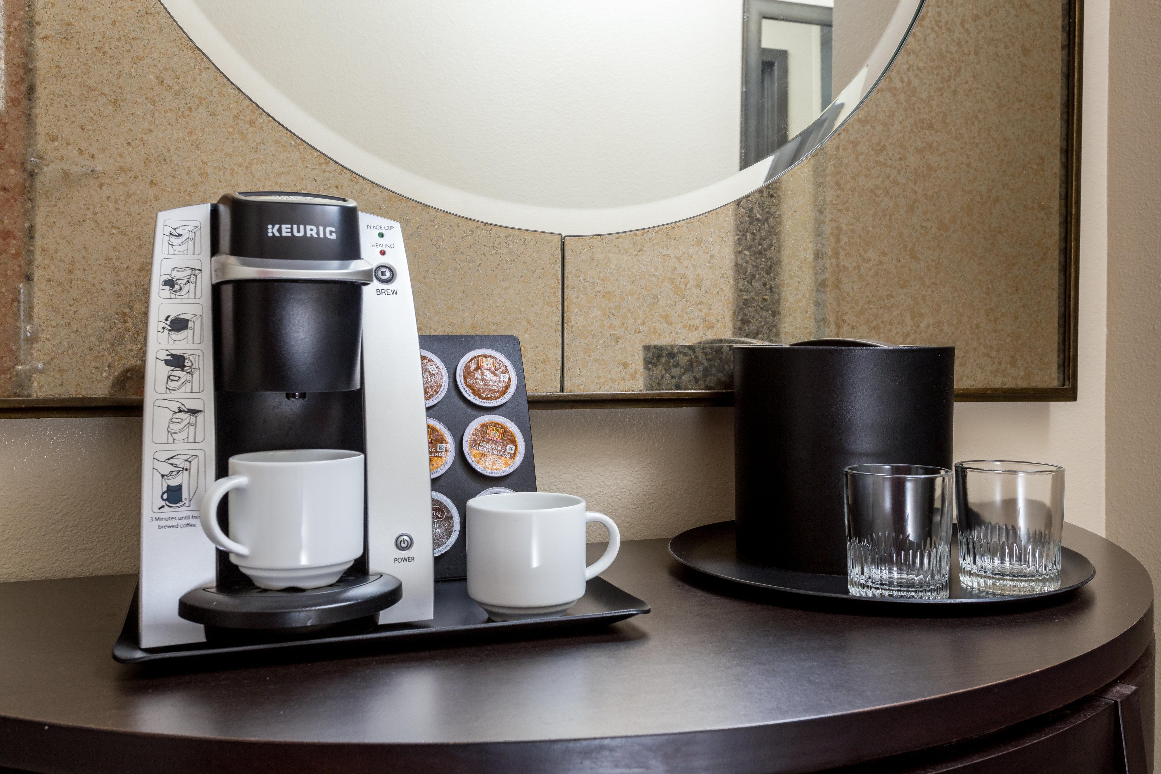 Отель Crowne Plaza Milwaukee South By Ihg Экстерьер фото